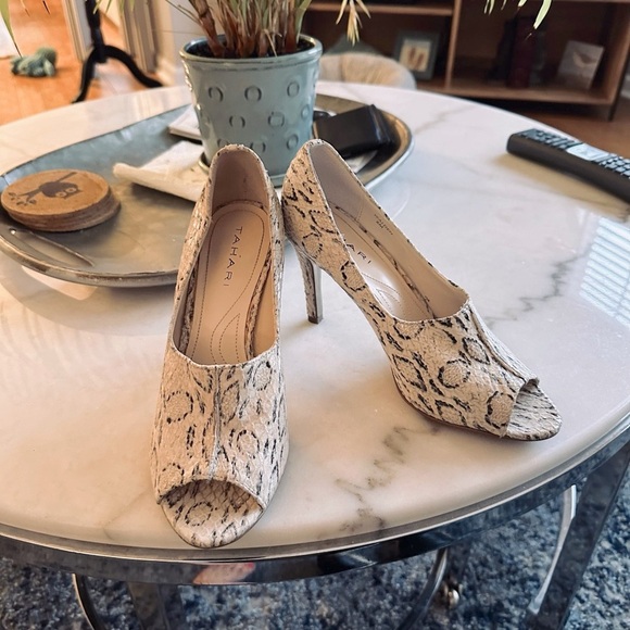 Tahari Shoes - Tahari Peeptoe Snakeskin shoes